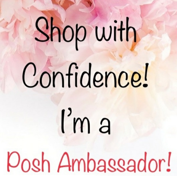 3/$30 💟 Dots size L cross hoodie size L 💚 - Picture 7 of 7